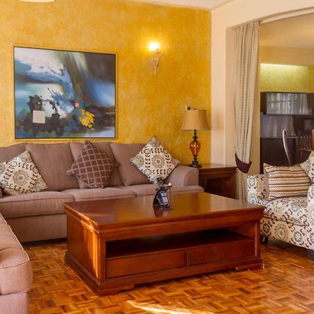 Mimosa Court Apartments Nairobi Buitenkant foto