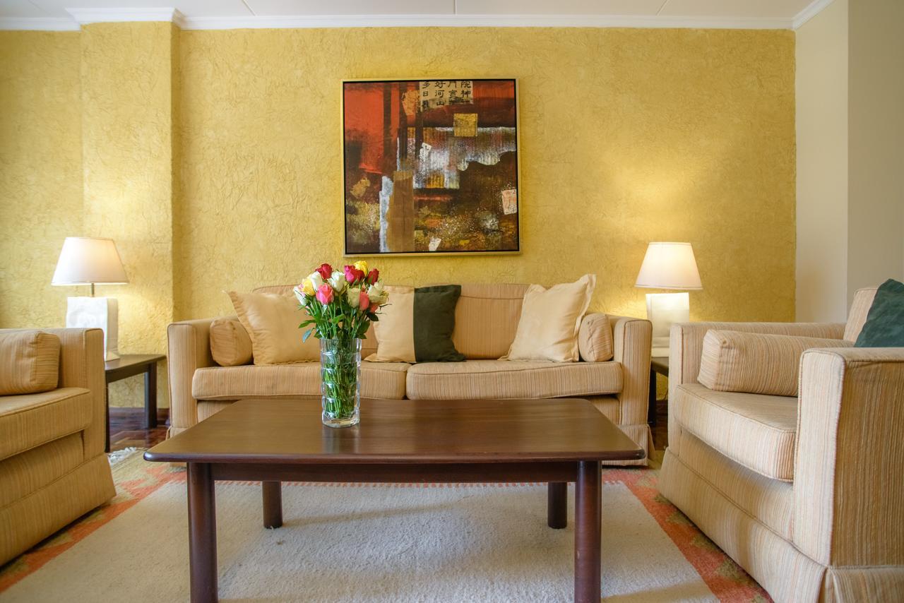Mimosa Court Apartments Nairobi Buitenkant foto